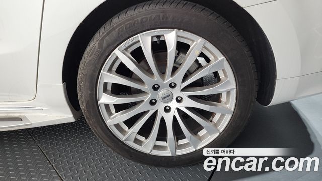 Kia Canival 2016 — photo 7