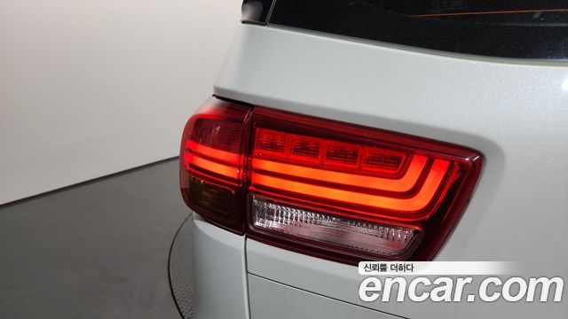 Kia Canival 2016 — photo 9