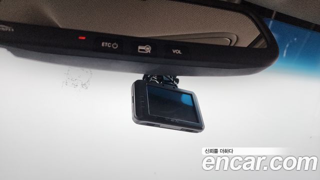 Kia Canival 2016 — photo 30
