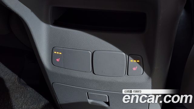 Kia Canival 2016 — photo 31