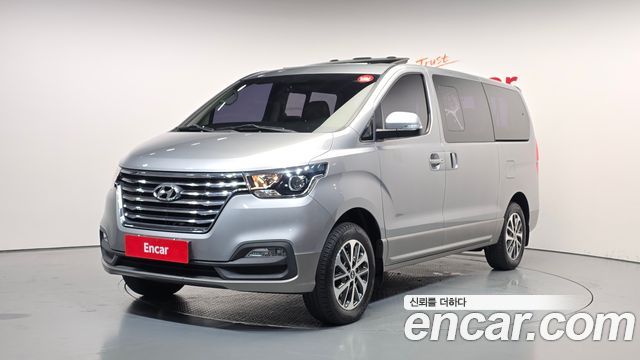Hyundai Starex 2019 — photo 1