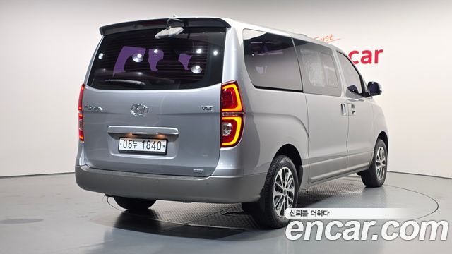 Hyundai Starex 2019 — photo 2