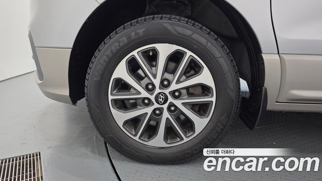 Hyundai Starex 2019 — photo 5