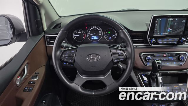 Hyundai Starex 2019 — photo 13