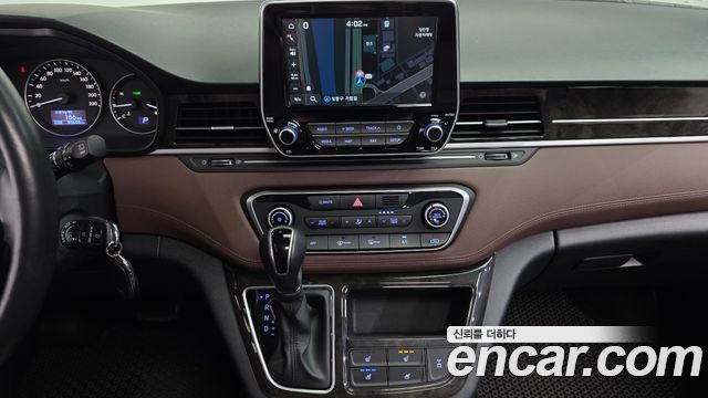 Hyundai Starex 2019 — photo 15
