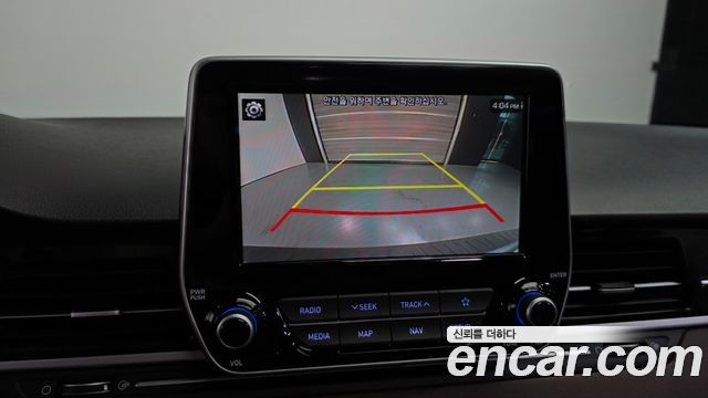 Hyundai Starex 2019 — photo 16