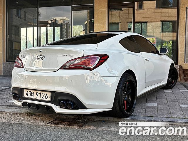 Hyundai Genesis 2010 — photo 4