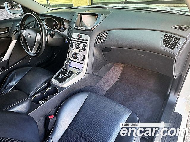 Hyundai Genesis 2010 — photo 7