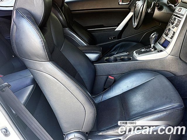 Hyundai Genesis 2010 — photo 10