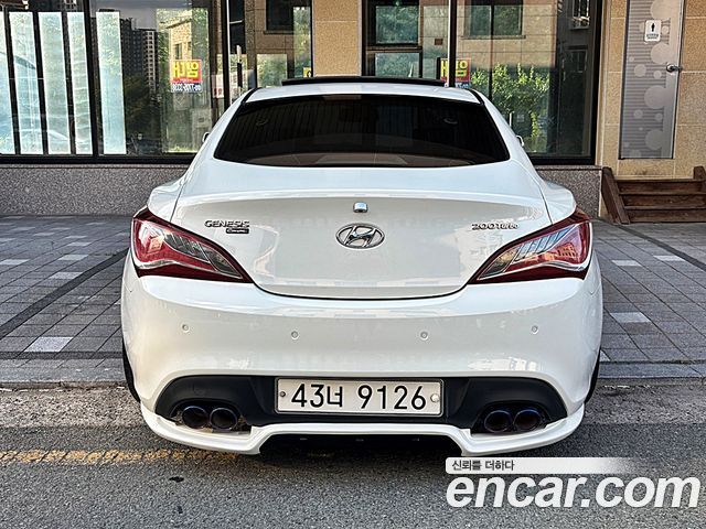 Hyundai Genesis 2010 — photo 12