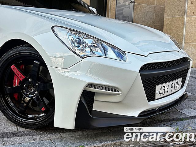 Hyundai Genesis 2010 — photo 13