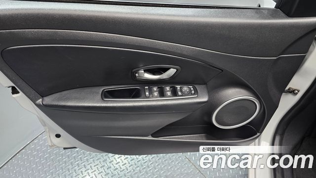 Renault Korea SM3 2017 — photo 22