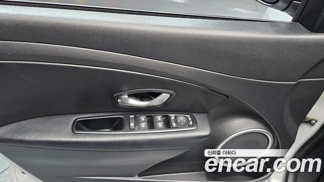 Renault Korea SM3 2017 — photo 14