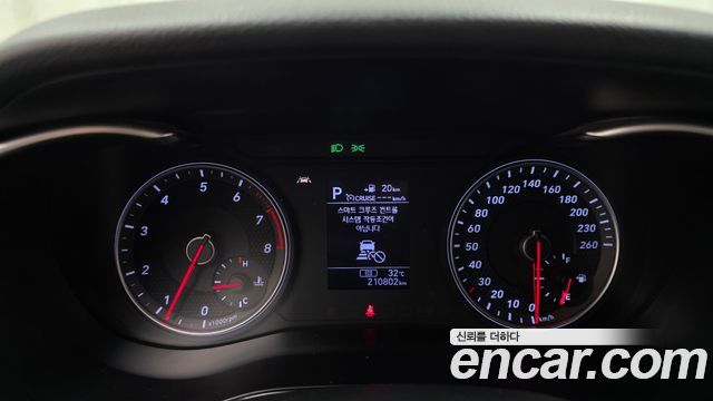 Genesis G70 2018 — photo 8