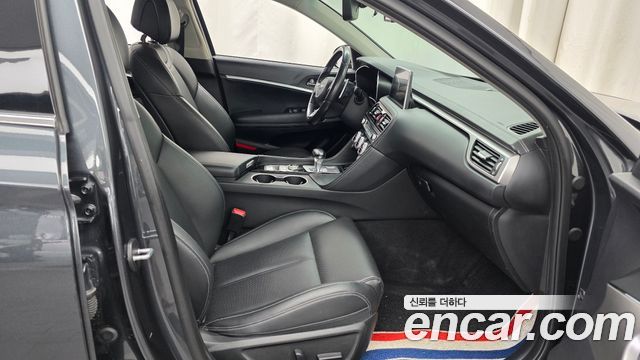 Genesis G70 2018 — photo 11