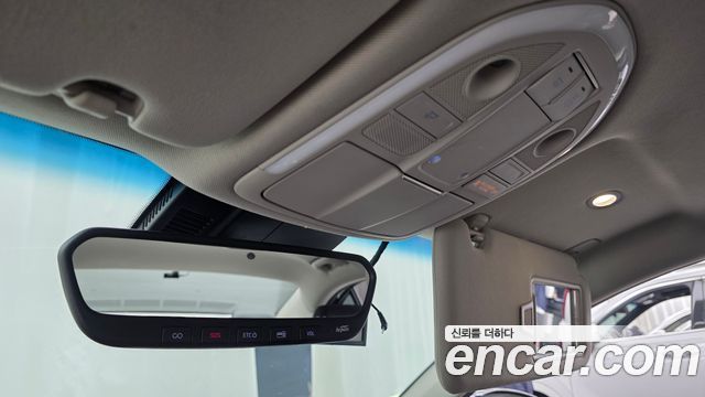 Genesis G70 2018 — photo 17