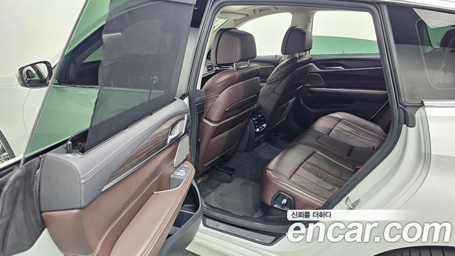 BMW Gran Turismo 2022 — photo 17