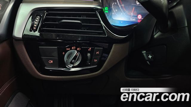 BMW Gran Turismo 2022 — photo 23