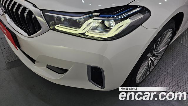 BMW Gran Turismo 2022 — photo 8
