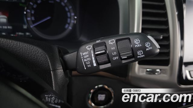 KG Mobility Rexton 2018 — photo 20
