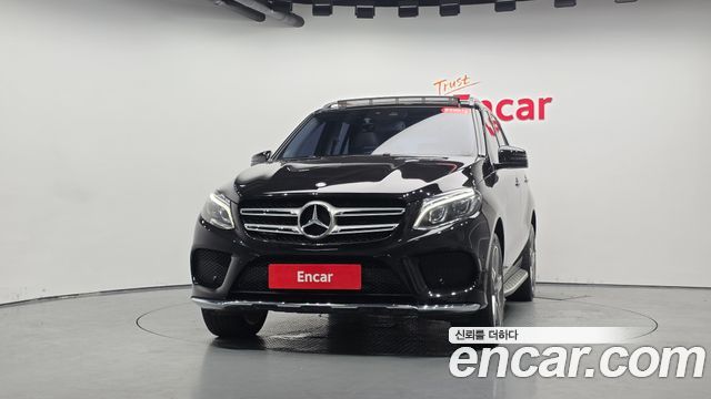 Mercedes-Benz GLE-Class 2016 — photo 3