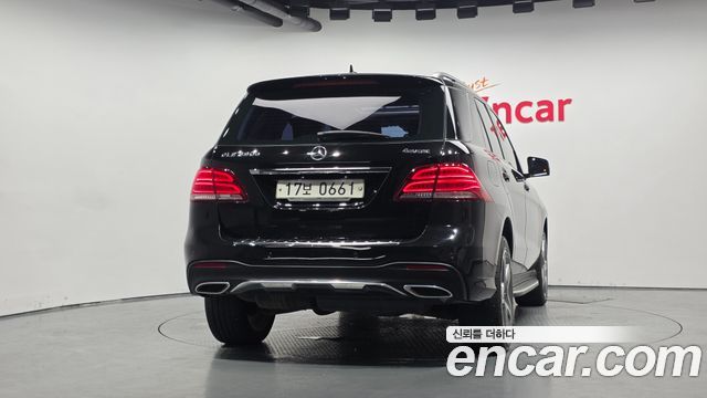 Mercedes-Benz GLE-Class 2016 — photo 4