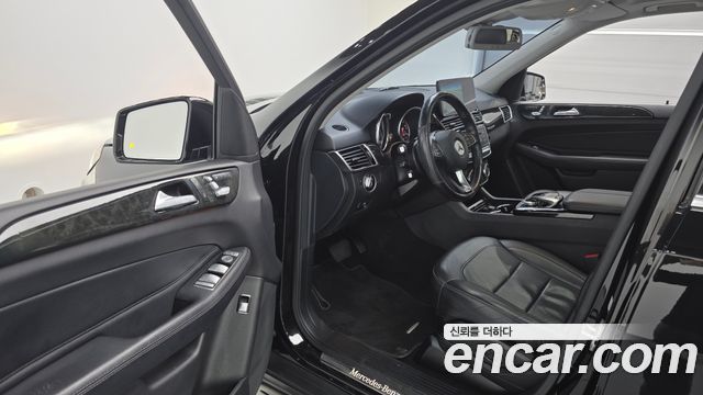 Mercedes-Benz GLE-Class 2016 — photo 13