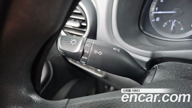 Hyundai Kona 2018 — photo 29