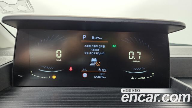 Hyundai Staria 2022 — photo 11