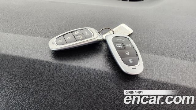 Hyundai Staria 2022 — photo 25