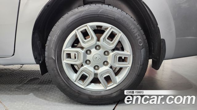 Hyundai Staria 2022 — photo 7
