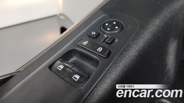 Hyundai Staria 2022 — photo 28