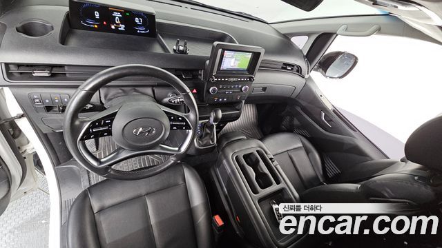 Hyundai Staria 2022 — photo 10