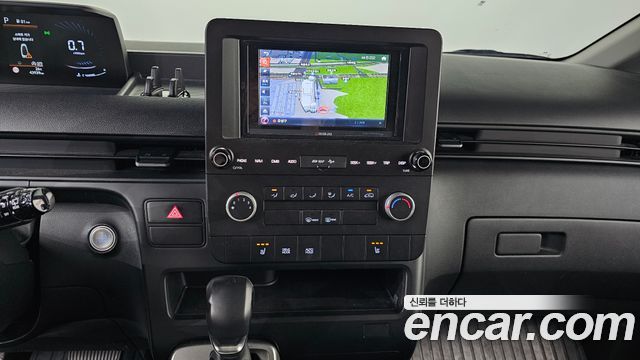 Hyundai Staria 2022 — photo 22