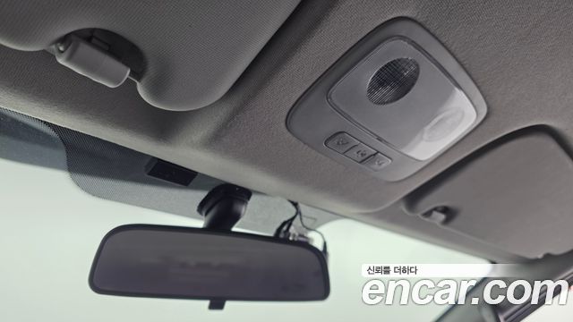 Hyundai Starex 2018 — photo 17