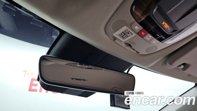 Kia EV6 2023 — photo 24