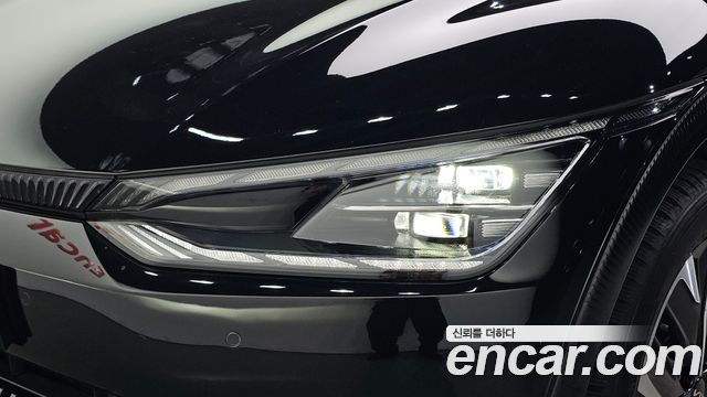 Kia EV6 2023 — photo 8