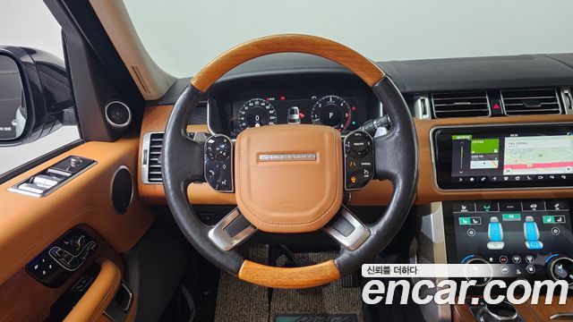 Land Rover Range Rover 2018 — photo 18