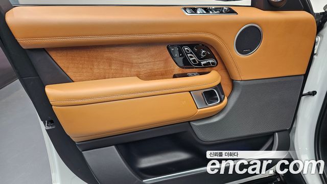 Land Rover Range Rover 2018 — photo 14