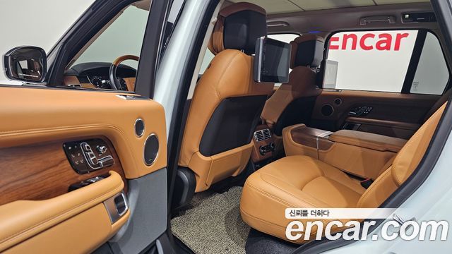Land Rover Range Rover 2018 — photo 31