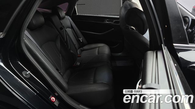 Hyundai Genesis 2015 — photo 11