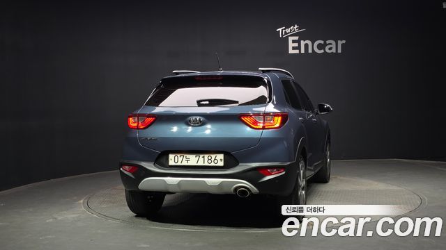 Kia Stonic 2018 — photo 4