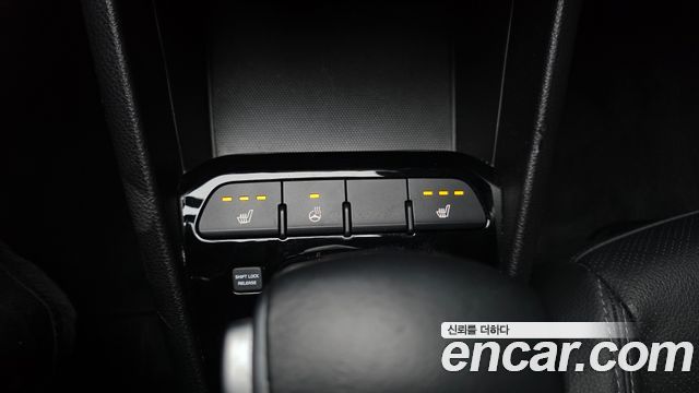Kia Stonic 2018 — photo 25