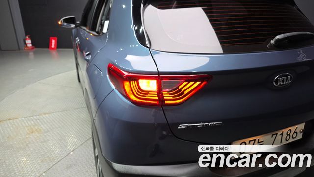 Kia Stonic 2018 — photo 9