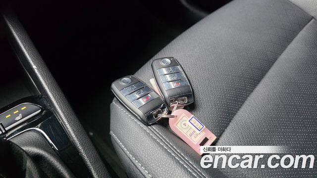 Kia Stonic 2018 — photo 31