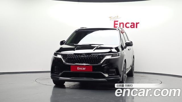 Kia Canival 2023 — photo 3