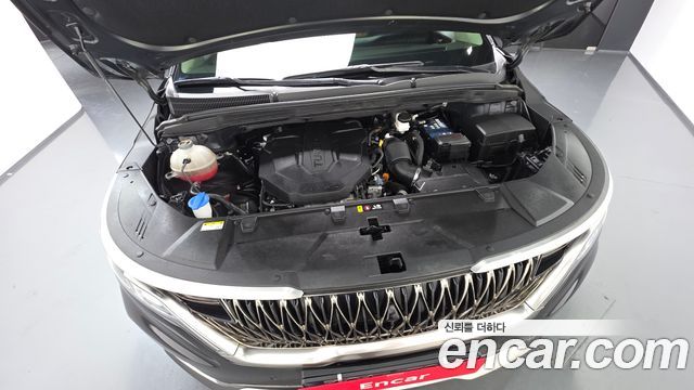 Kia Canival 2023 — photo 6