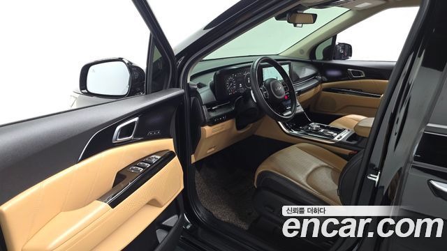 Kia Canival 2023 — photo 13