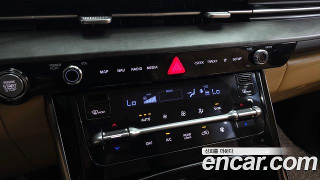 Kia Canival 2023 — photo 30
