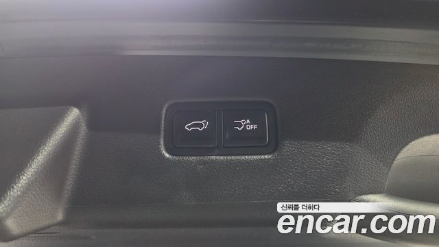 Kia Canival 2023 — photo 40
